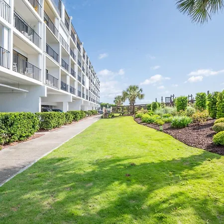 Cabana Suites 408